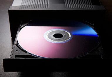 坐上驾驶座亲自感受 EA SPORTS《F1® 22》开跑的极致刺激感 